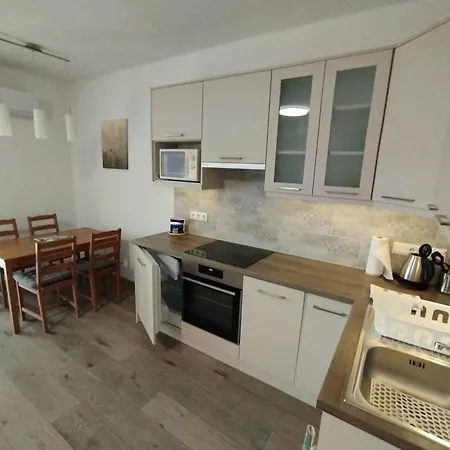 Daire Eva Apartmanhaz 3 Csopak